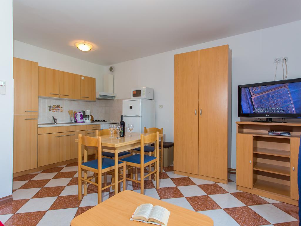 Apartments Ava Porec Exterior photo
