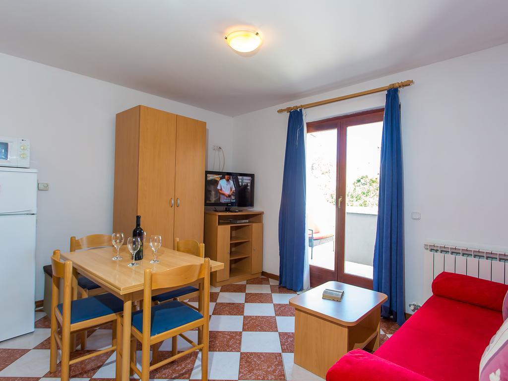 Apartments Ava Porec Exterior photo